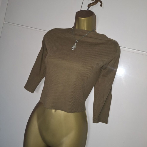 Zara khaki crop rib top t-shirt size medium wool collection