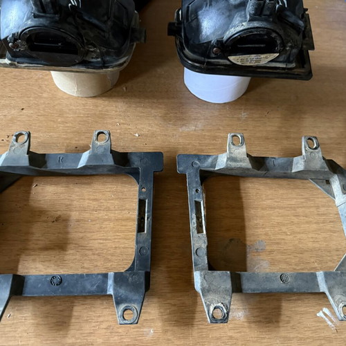 Bmw E30 foglights used with mounts