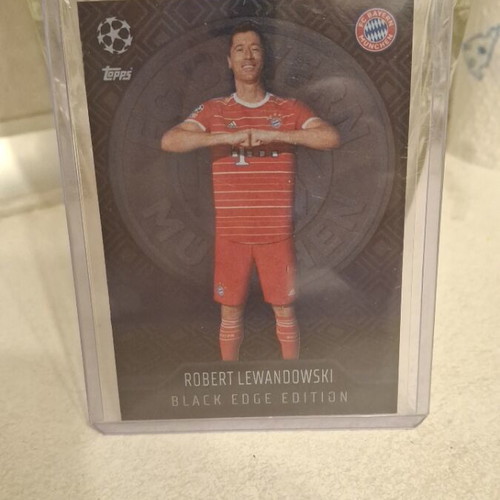 Robert Lewandowski Topps Black Edge Edition card