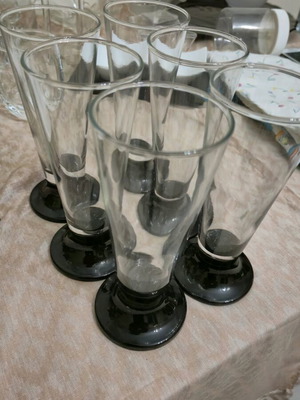 Set of 6 narrow tall glasses new, unused