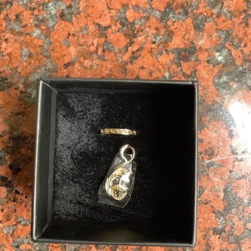 Versace detachable pendant new, gold color