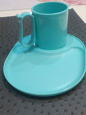 Σετ Tupperware κούπα με πιάτο, μπλε και μωβ, διάφορα δοχεία