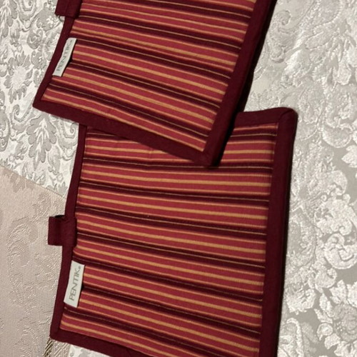 Set of decorative and functional oven cloths, new, 4 pieces