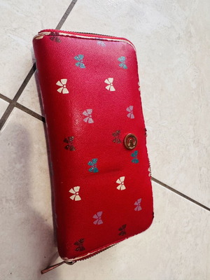 Carpisa wallet used, red
