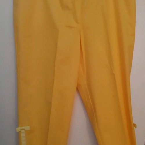 Dina crop pants (capri) yellow new unworn, sizes XL-XXL