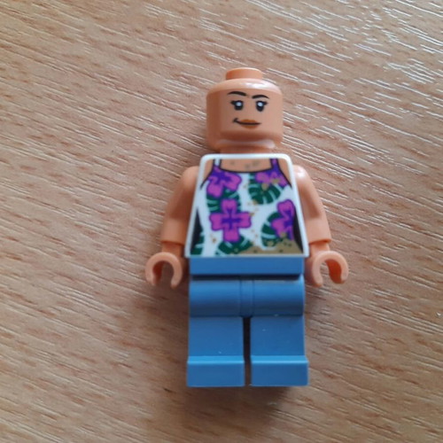 Lego figures Duplo girl and classic minifigure like new
