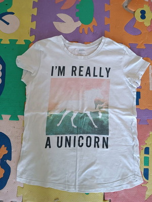 Old Navy T shirt kids xl white like new