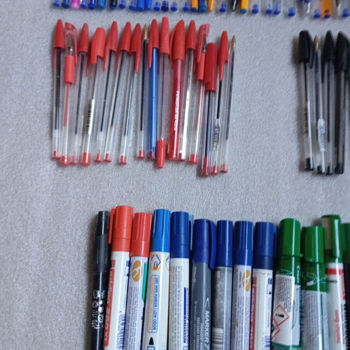 Stationery pack used with 159 pens and markers Bic, Pilot
