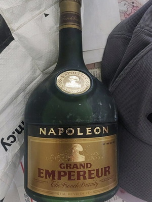 Napoleon Brandy Grand Empereur καινούργιο, κλειστό