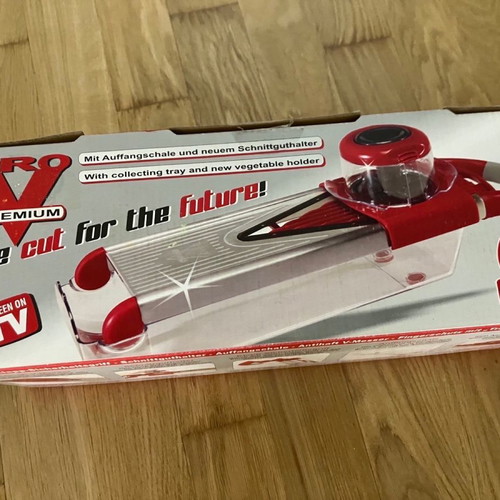 Vegetable cutting multitool new