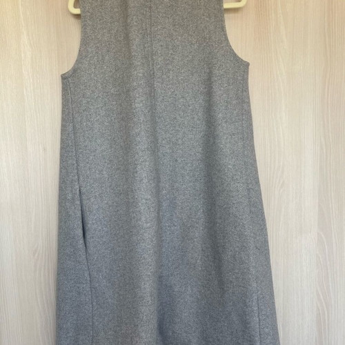 Zara women's gray open sleeveless coat like new