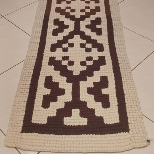 Handmade knitted rug runner like new, ecru and brown geometric design