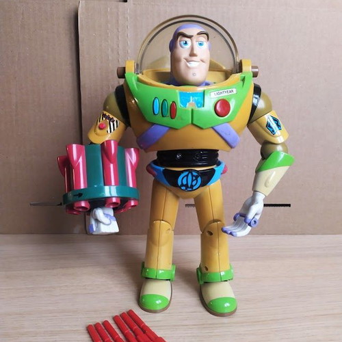 Buzz Lightyear figure 30 cm used with voice and launching missiles