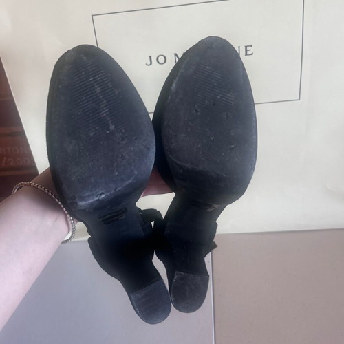 Voi&Noi black suede platform heels size 41 like new with chunky heel