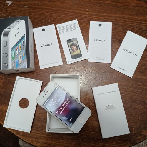 iPhone 4 16GB for repair with original box