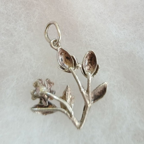 Silver 925 pendant vintage, like new