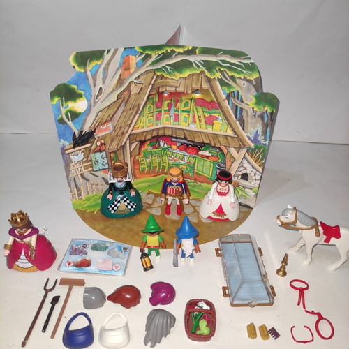 Playmobil 4211 Snow White playset 2005 with extra figure