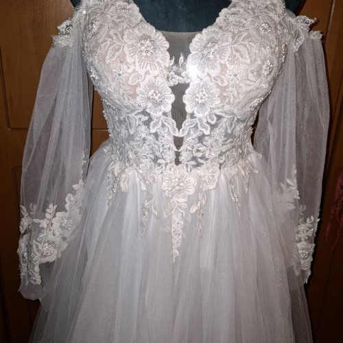 Boho wedding dress white with veil and storage bag, like new, sizes XS-S-M
