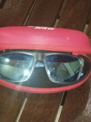 Mirror sunglasses like new