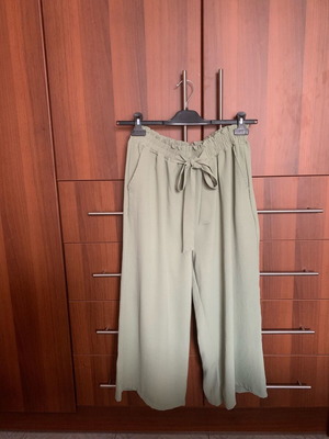 Zip Culotte Pants Olive like new, size XL