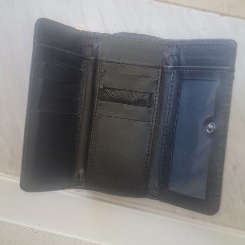 Guess leather wallet blue like new with zipper and card slots