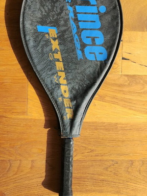 Prince tennis racket used with free case