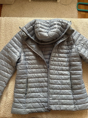 Spring blue jacket like new, thin and light, size L