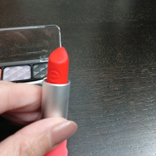 Cosmetics set 3 products together, new, essence, Beauty Line, Victoria Silk