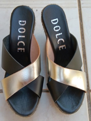 Dolce leather platform sandals size 39.5, black and gold