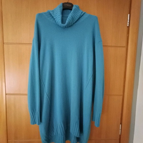 Benetton long sweater like new, size L-XL