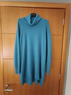 Benetton long sweater like new, size L-XL