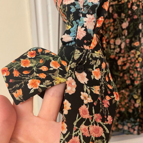 Zara floral mini dress like new, airy shorts S/M
