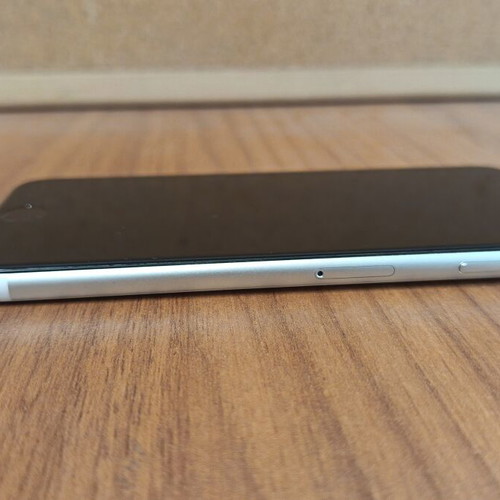 iPhone SE 2020 64GB λευκό μεταχειρισμένο, σε καλή κατάσταση