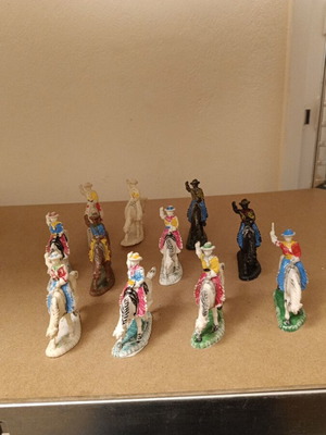 Cowboy figures used, set of 12, various colors, 1970