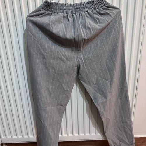 Stradivarius women's fabric pants like new, gray