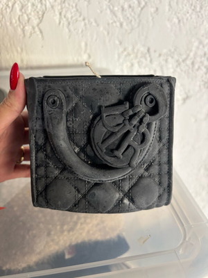 Candle purse new, gray black