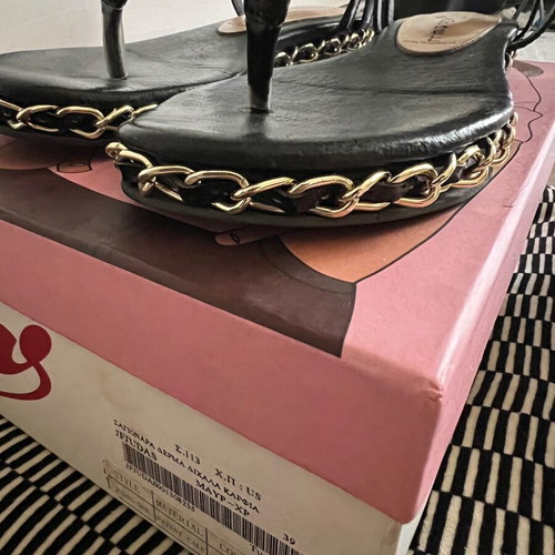 Jeffrey Campbell leather sandals size 39 with studs, like new