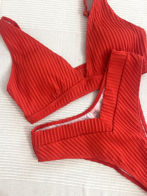 Coral high-waisted bikini with ribbed texture, medium