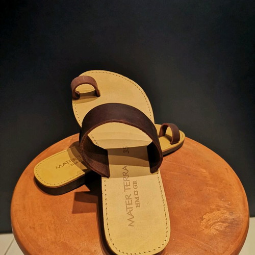Handmade leather unisex children's sandals like new, size 35