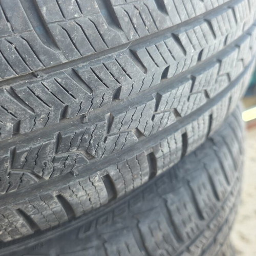 Apollo Alnac 4G 175 65 R15 all season tires like new