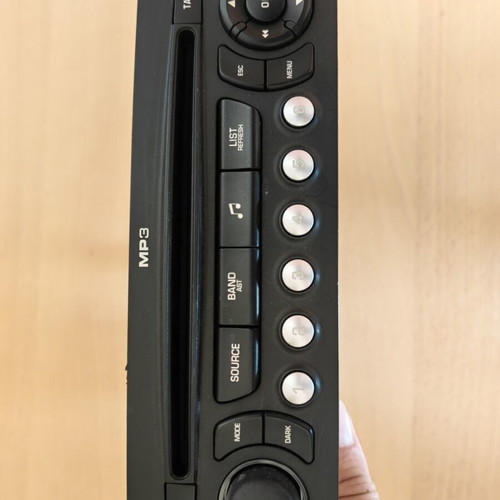 Peugeot 207 radio with MP3 like new