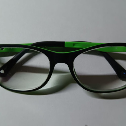 Invu Kids Glasses Used With Case Black Green
