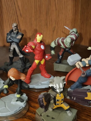 Disney Infinity φιγούρες Marvel σαν καινούργιο