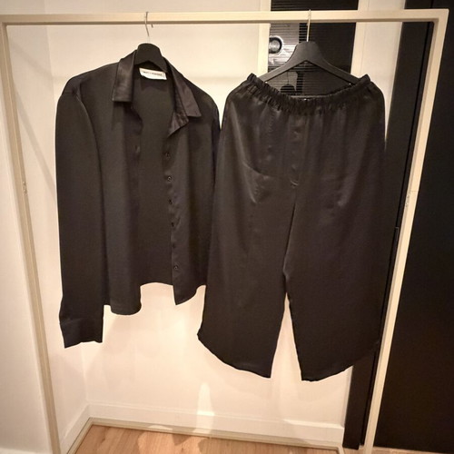 Satin set Vassia Kostara Limited Edition like new, black