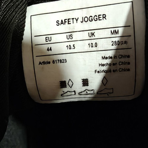 Safety Jogger Athletic Shoes like new, size 44, black and white