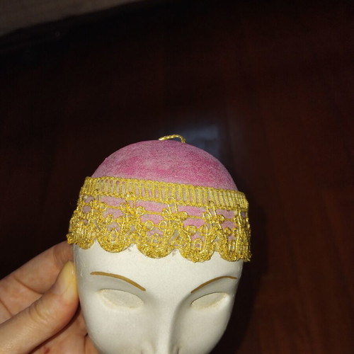 Hanging wall mask