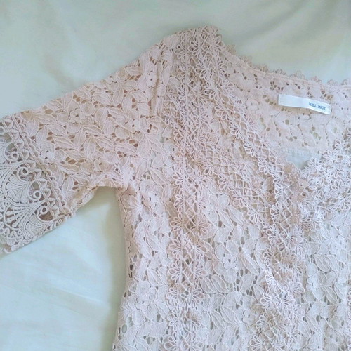 Vintage pink lace V-neck blouse like new