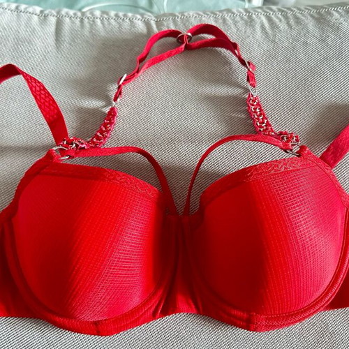 Marlies Dekkers Balcony bra new, size 70D, red