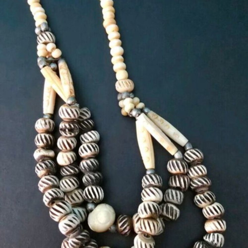Women's necklace with bone beads new, black and beige