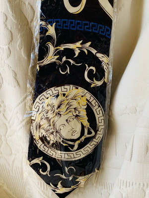 Vintage Gianni Versace tie with Medusa design in mint condition